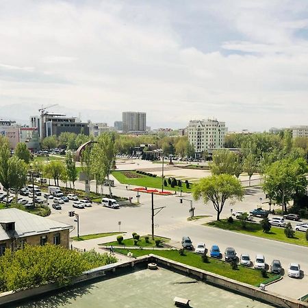 Seven Hotel Bishkek Exterior foto