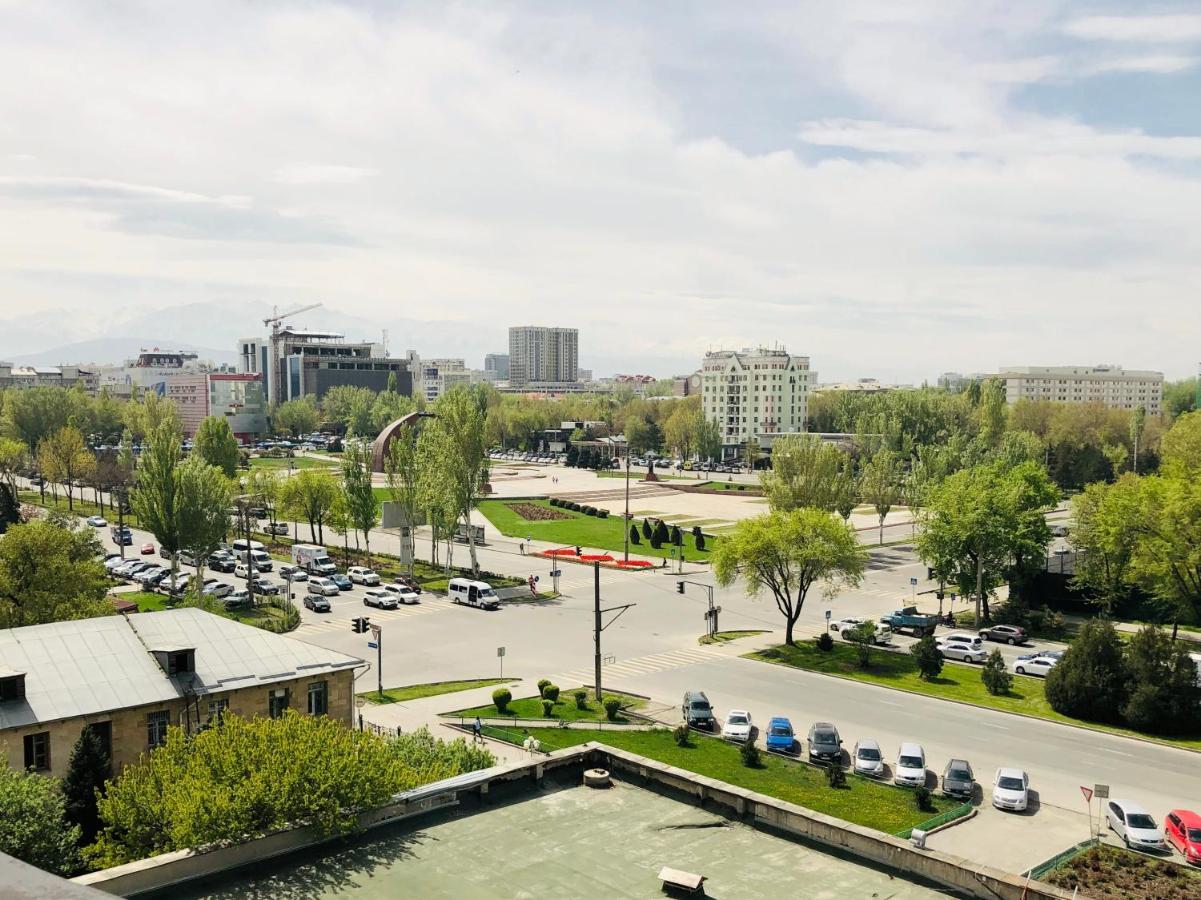 Seven Hotel Bishkek Exterior foto